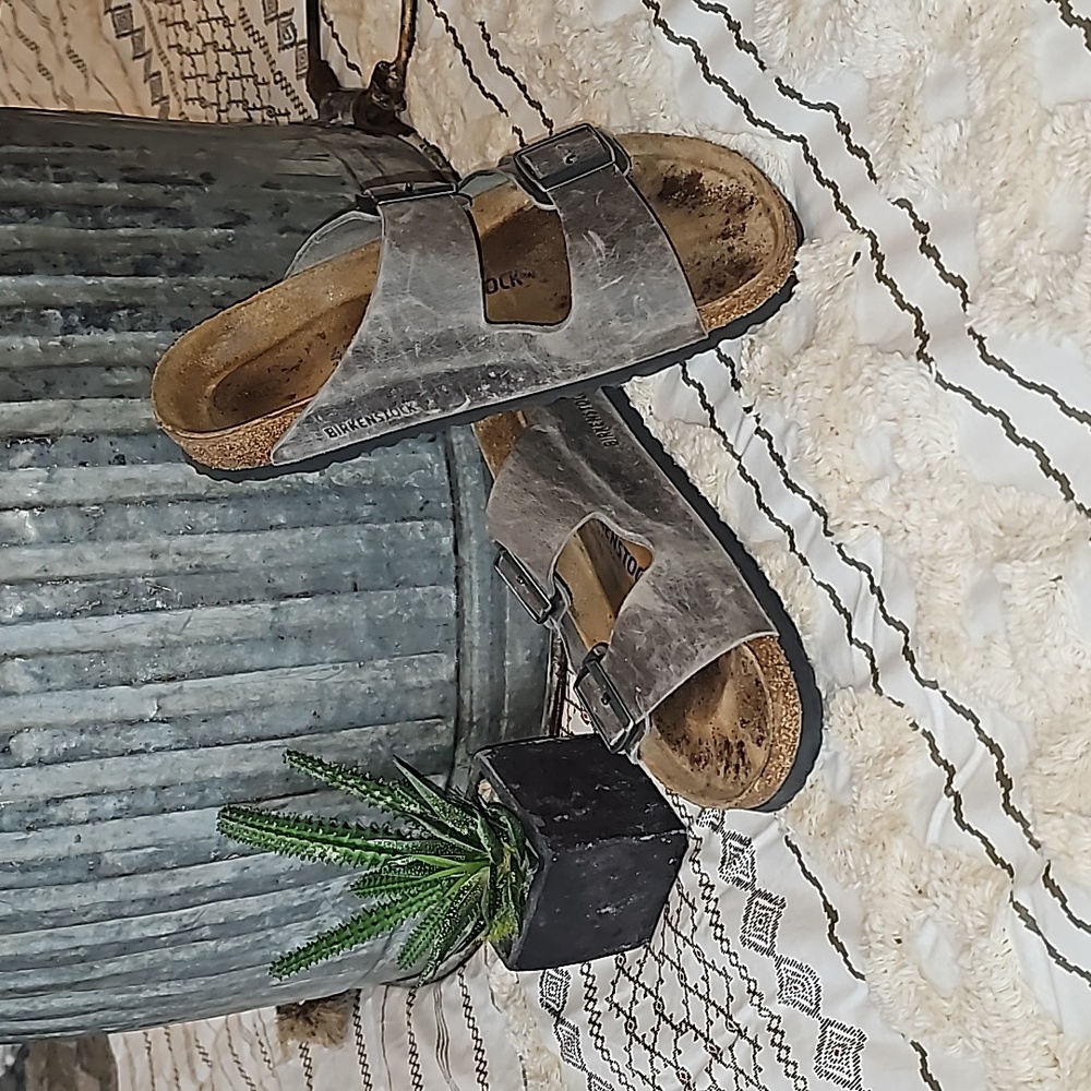 Women's Birkenstock Grey Authentic Oiled Leather Arizona Style Sandals Sz 41